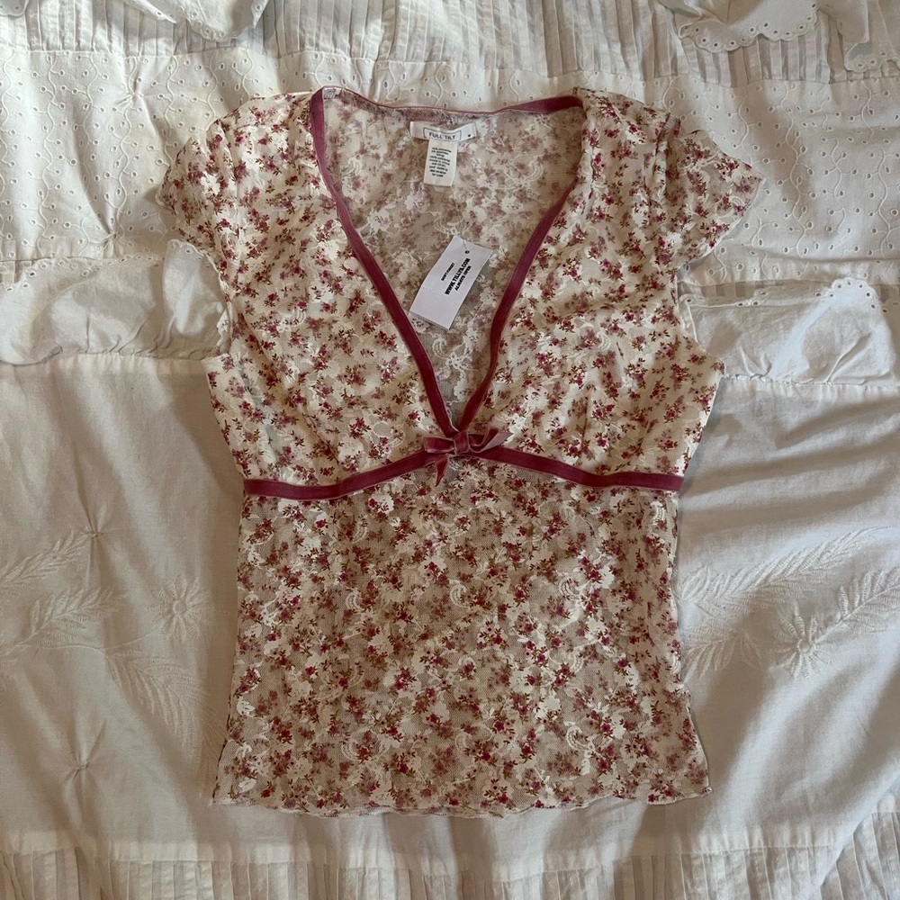 FULL TILT Printed Lace Womens V-Neck Top